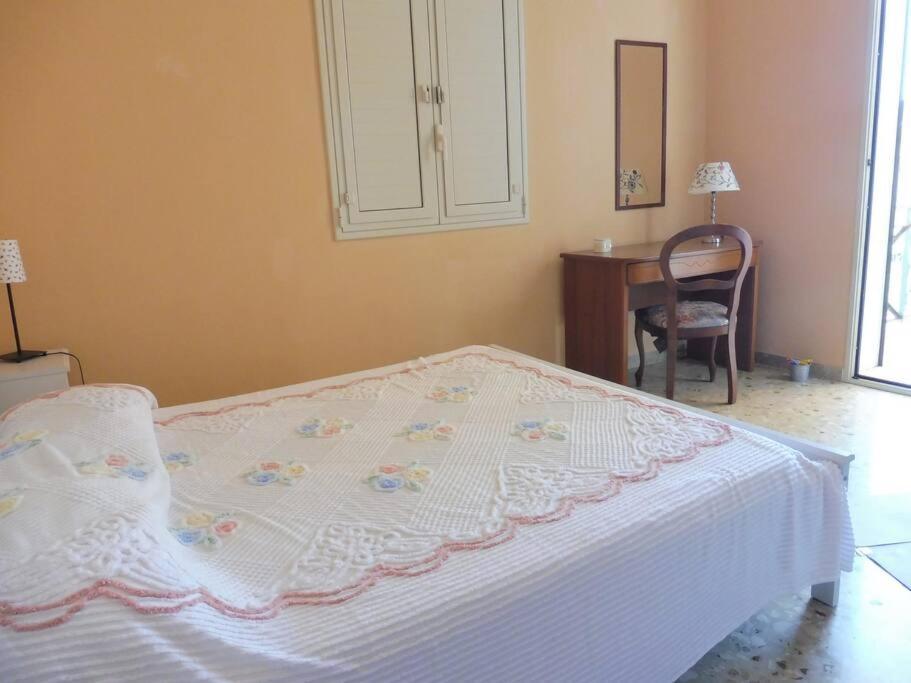 Appartamento In Villa A 100 Metri Dal Mare Fontane Bianche Buitenkant foto